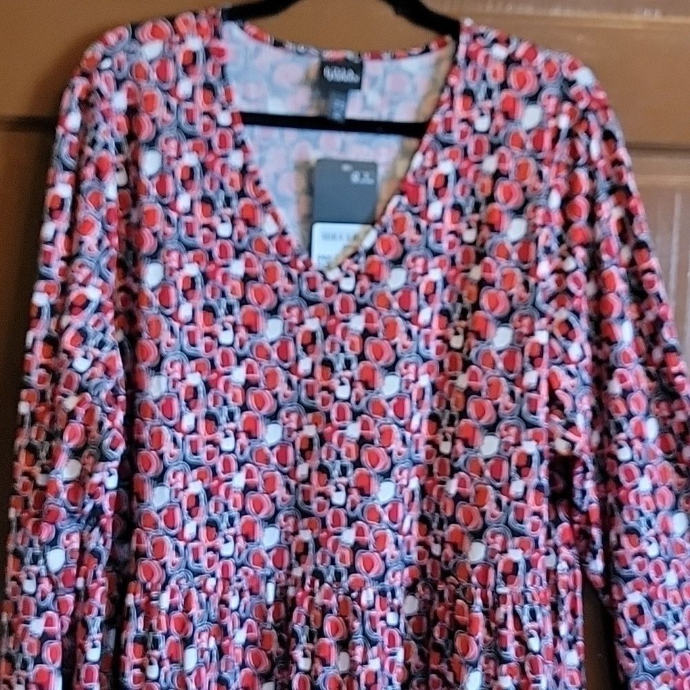 UllaāPopken-Red white blk print matte jersey dress V neck Size 20/22 NWT.